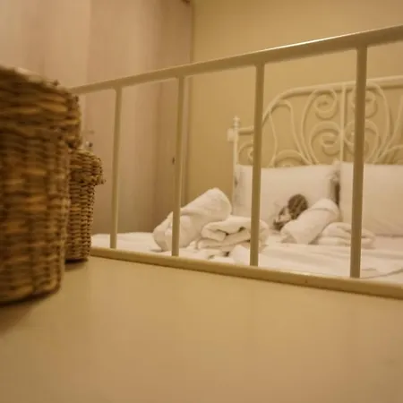 Orama Apartment *
